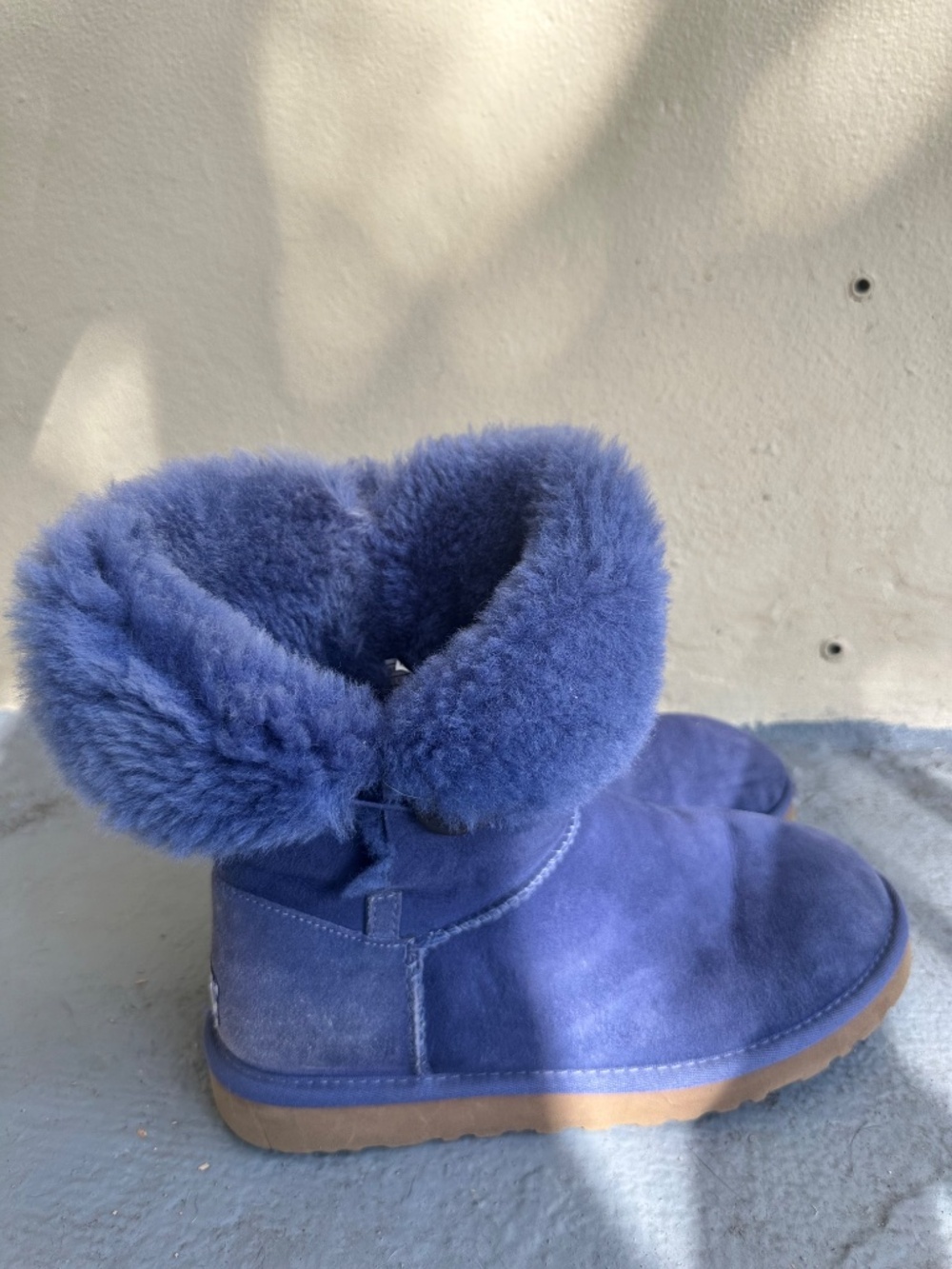 Bailey Button UGGS 💜✨ - Picture 2 of 6